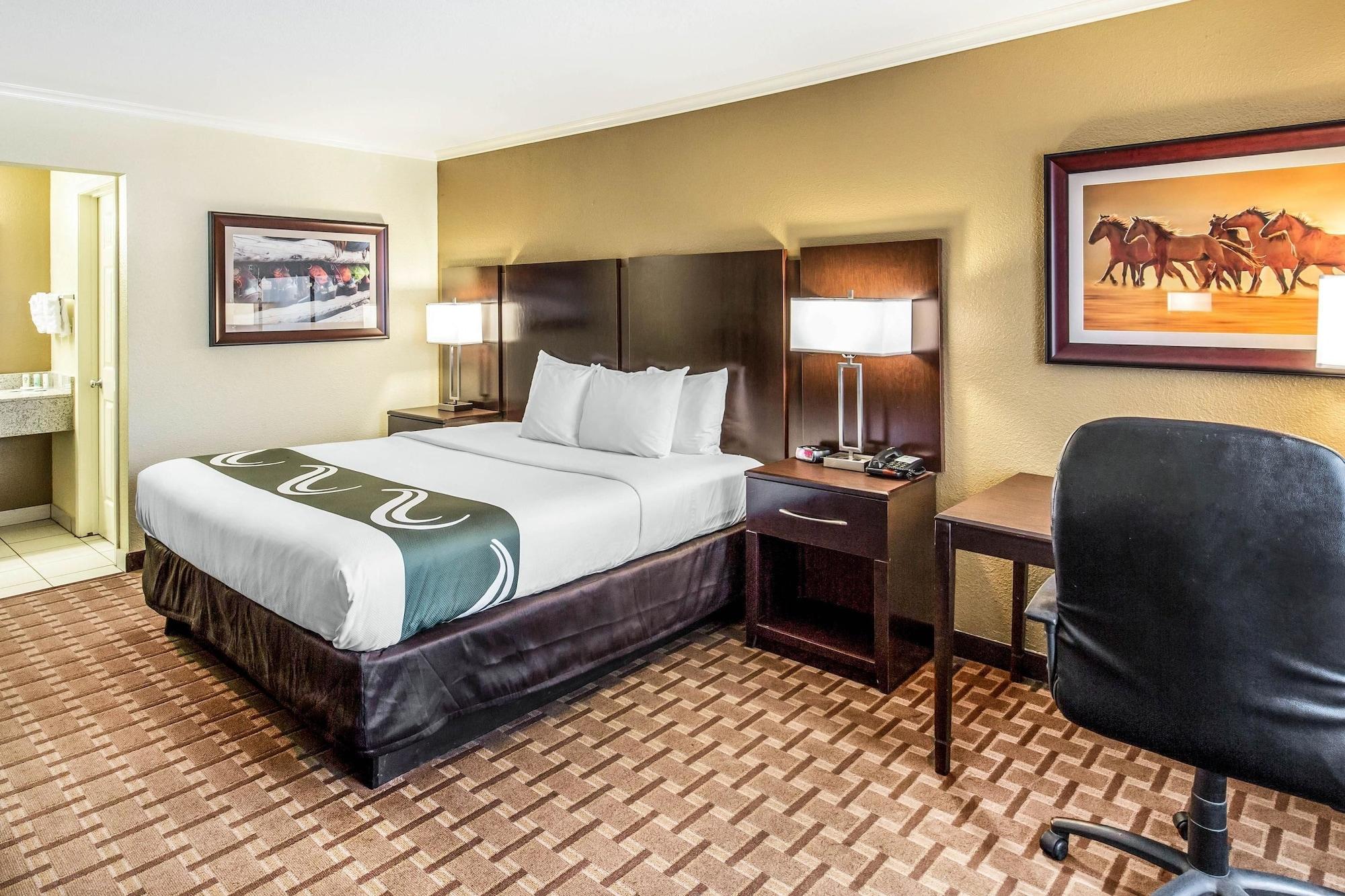Quality Inn & Suites Abilene Ngoại thất bức ảnh