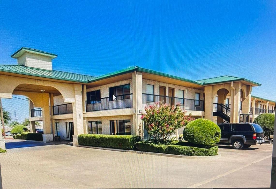 Quality Inn & Suites Abilene Ngoại thất bức ảnh