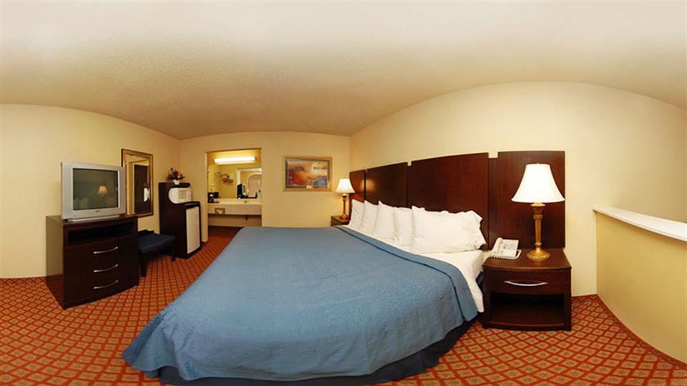 Quality Inn & Suites Abilene Ngoại thất bức ảnh