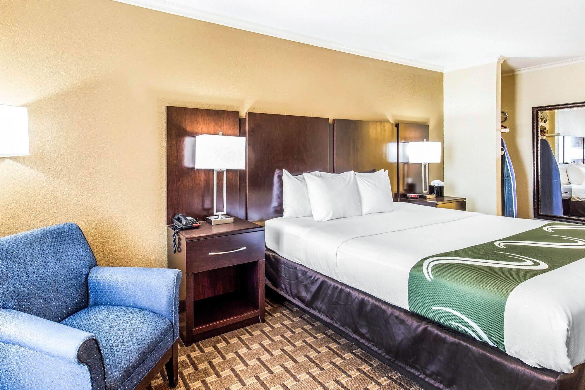 Quality Inn & Suites Abilene Ngoại thất bức ảnh